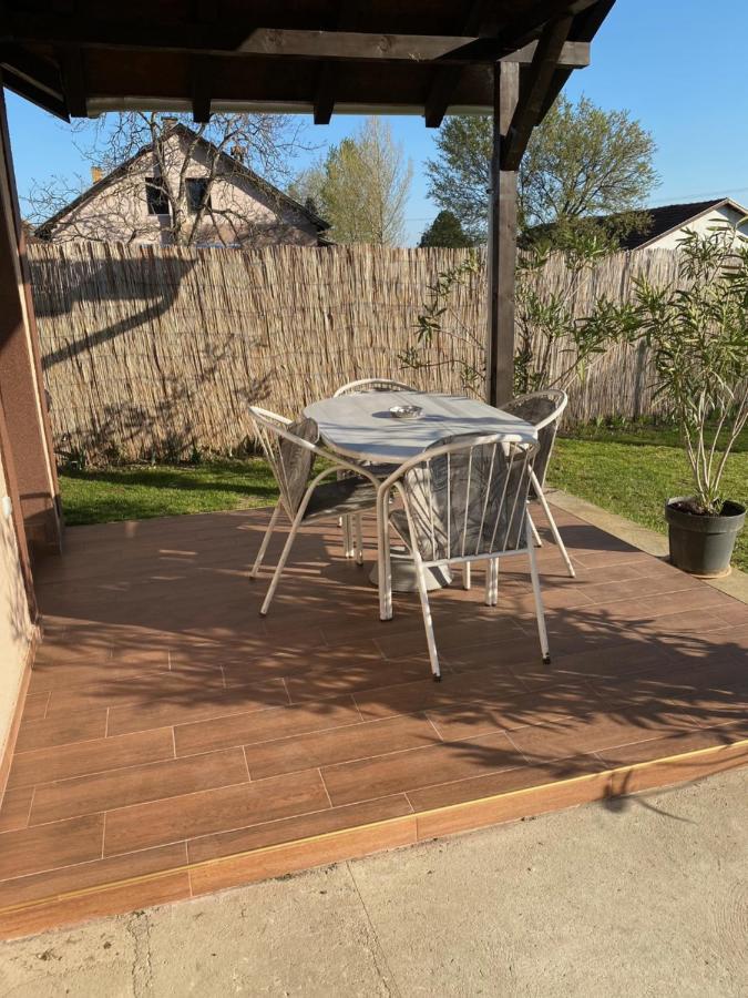 Apartmani Mira Palić Esterno foto