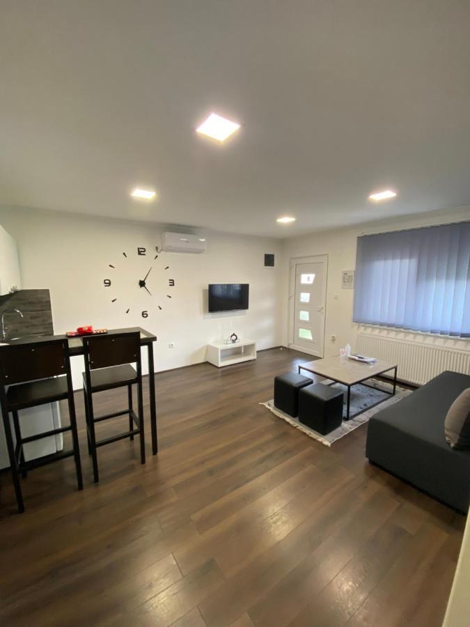 Apartmani Mira Palić Esterno foto